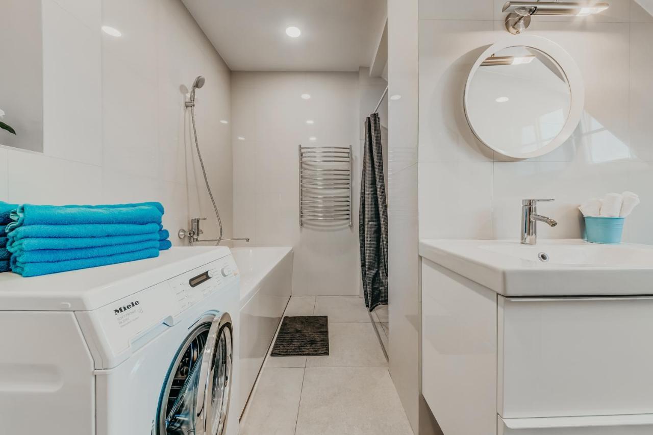 Spacious - 140 Square Meters Apartment, Vilnius City Centre Dış mekan fotoğraf